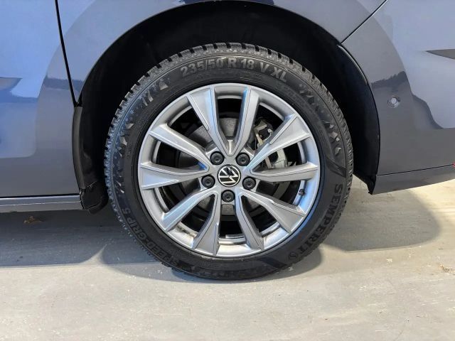 Volkswagen Multivan Style T7