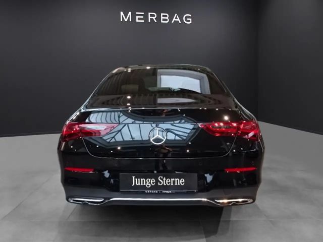 Mercedes-Benz CLA 180 Coupé Progressive