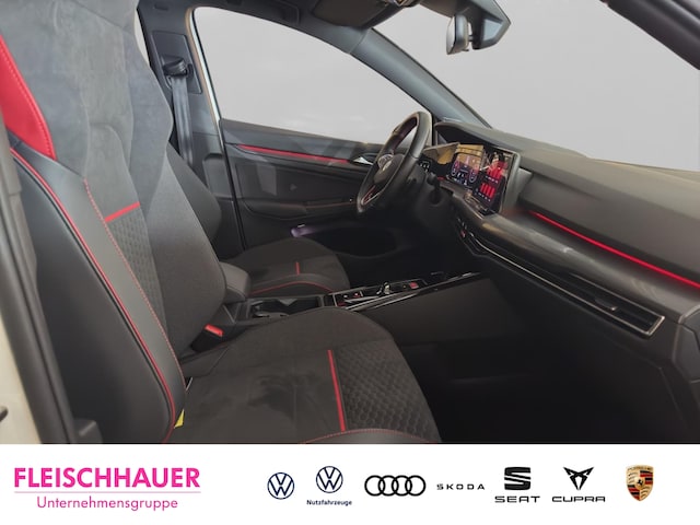 Volkswagen Golf 2.0 TSI Golf VIII