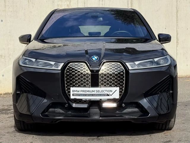 BMW iX xDrive40