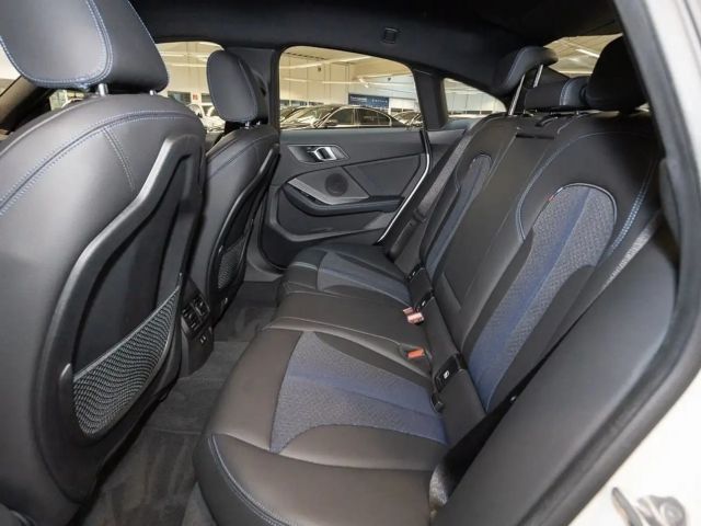 BMW 218 218i Coupé M-Sport