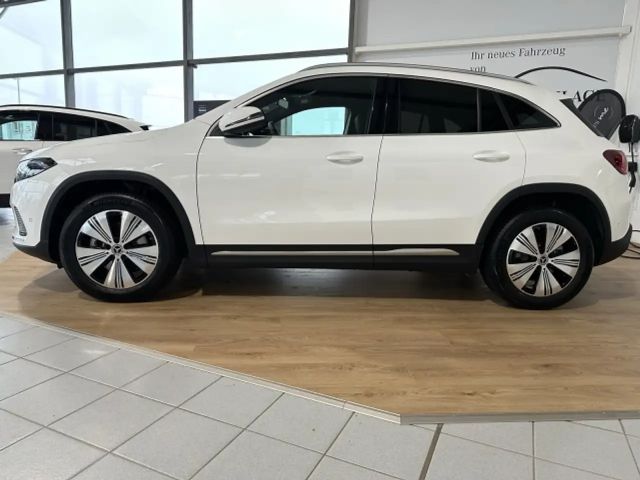 Mercedes-Benz EQA 300 4MATIC Progressive