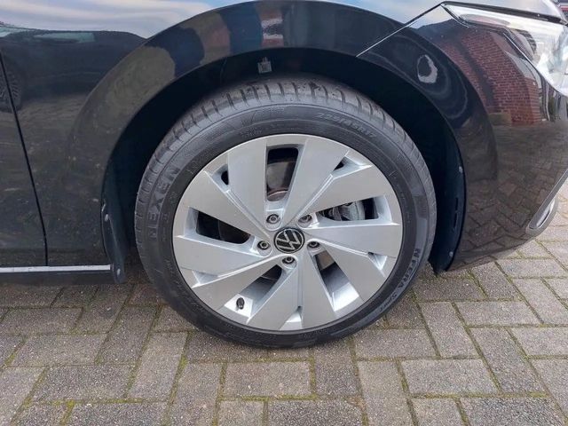 Volkswagen Golf DSG Golf VIII Style Variant