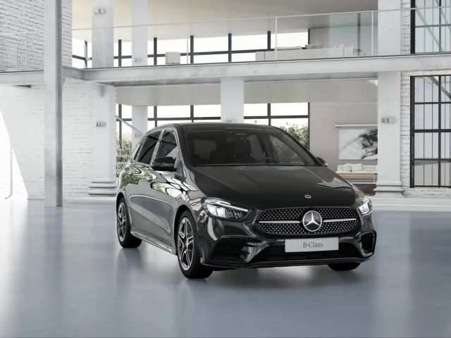 Mercedes-Benz B 180 AMG Line Sedan