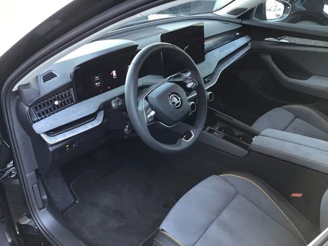 Skoda Superb Selection iV