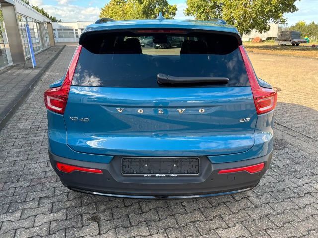Volvo XC40 Dark Plus