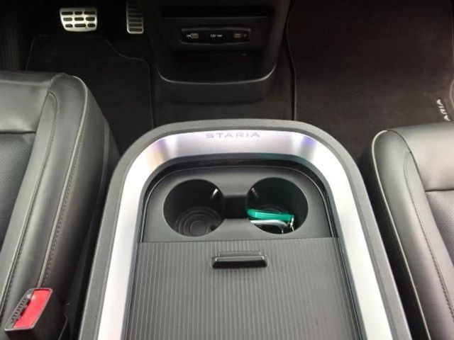 Hyundai Staria Signature Vierwielaandrijving