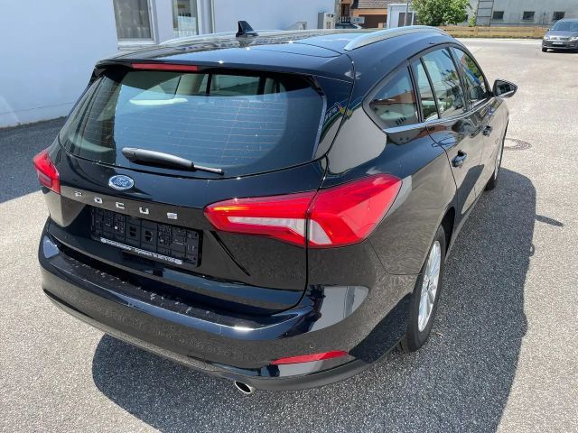 Ford Focus Titanium Wagon