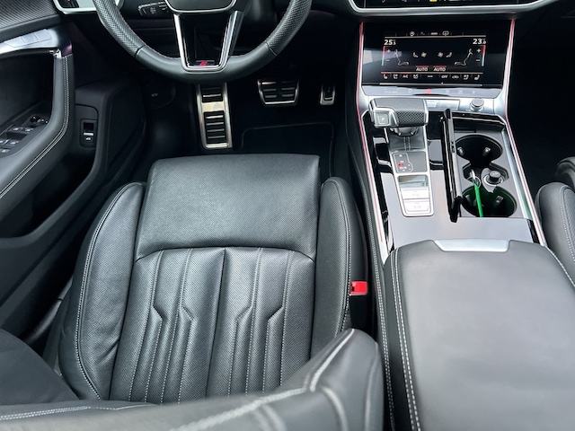 Audi S6 Avant Quattro