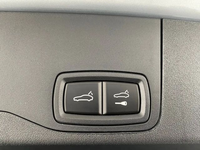 Porsche Taycan 4 Cross Turismo