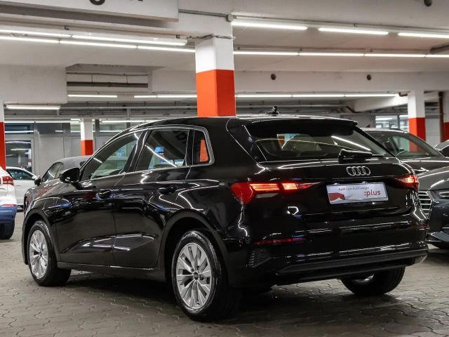 Audi A3 40 TFSI Hybride Sedan