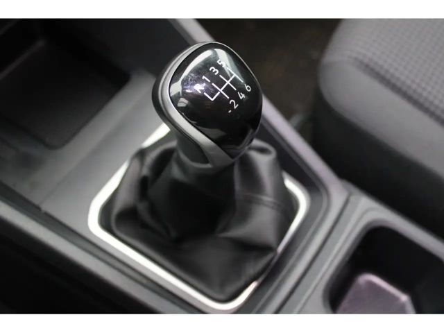 Volkswagen Caddy 5 Sitzer 2,0 TDI SCR Frontantrieb 6-Gang Radst.2755 mm *L