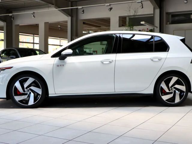 Volkswagen Golf 2.0 TSI DSG GTI