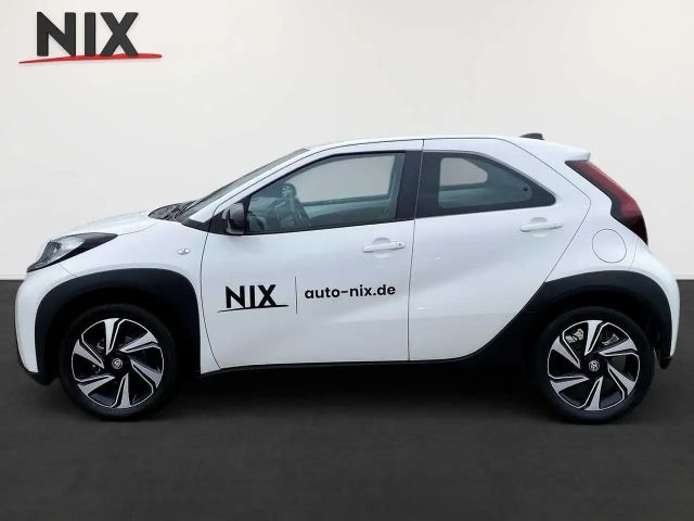 Toyota Aygo X 1.0 VVT-i Business Hatchback