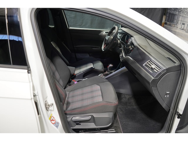 Volkswagen Polo 2.0 TSI IQ.Drive