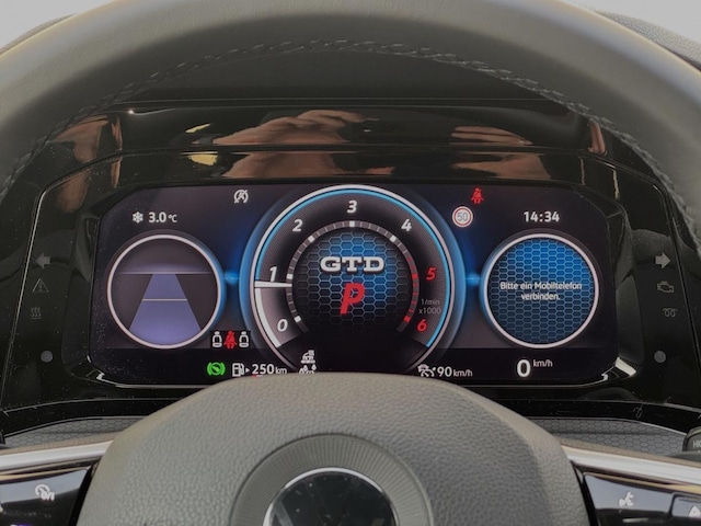 Volkswagen Golf 2.0 TDI DSG GTD