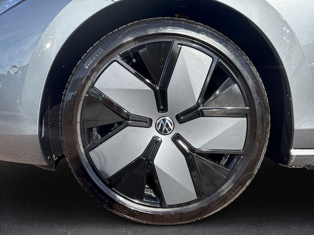 Volkswagen Passat 1.5 TSI DSG R-Line