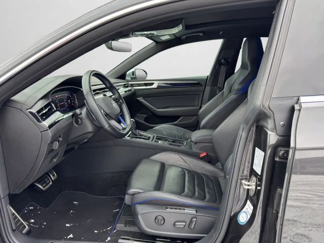 Volkswagen Arteon 2.0 TSI IQ.Drive