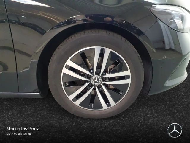 Mercedes-Benz B 180 Progressive Sedan