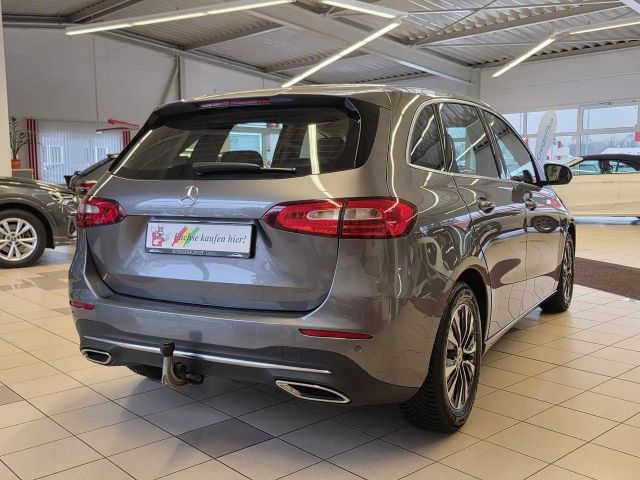 Mercedes-Benz B 180 Progressive