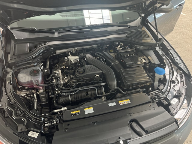 Volkswagen Passat 1.5 eTSI Business DSG