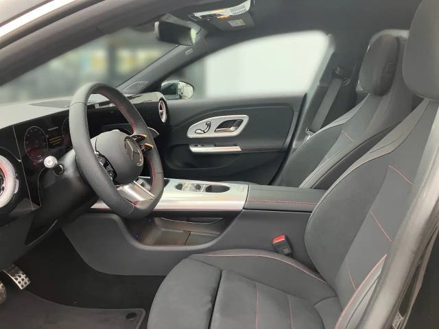 Mercedes-Benz CLA 250 AMG Line Coupé