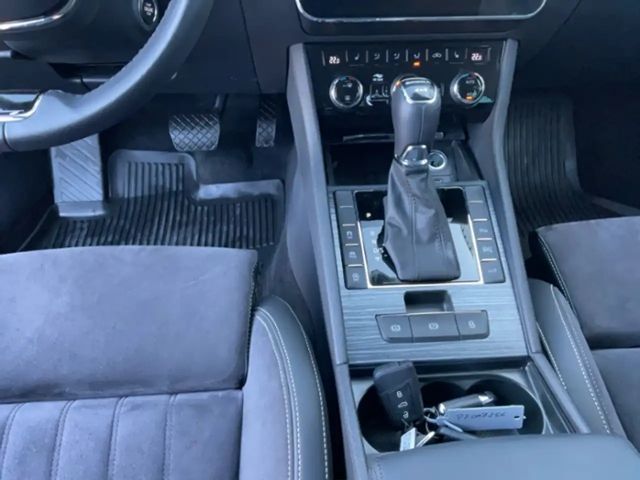 Skoda Superb 2.0 TDI 4x4 Combi Style Style