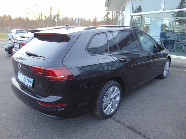 Volkswagen Golf Life Variant