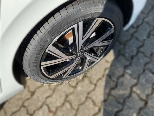 Volkswagen Polo 1.0 TSI DSG R-Line