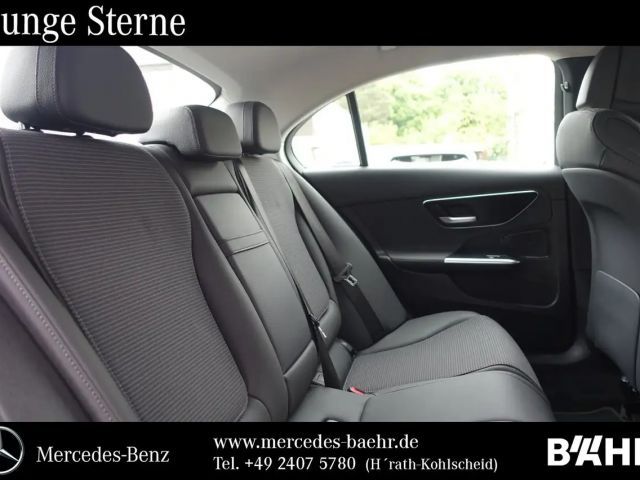 Mercedes-Benz C 180 AVANTGARDE Sedan