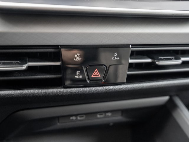 Volkswagen Golf 1.5 eTSI Golf VIII Variant