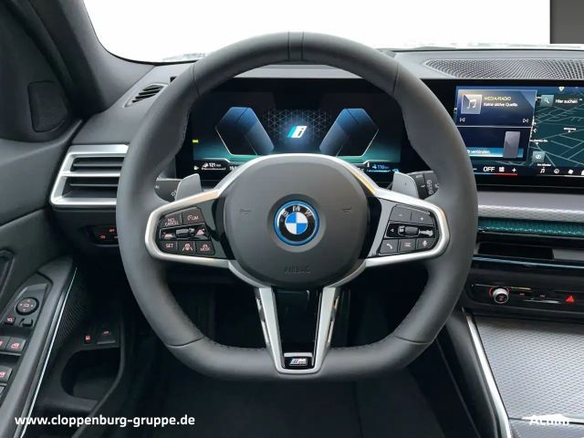 BMW 330 330e M-Sport Touring