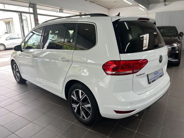 Volkswagen Touran 2.0 TDI Highline
