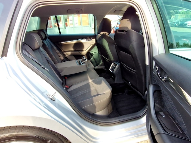 Skoda Octavia 2.0 TDI Combi Style Style