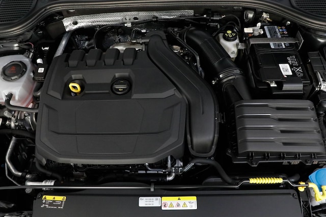 Volkswagen Golf 1.5 eTSI DSG Move