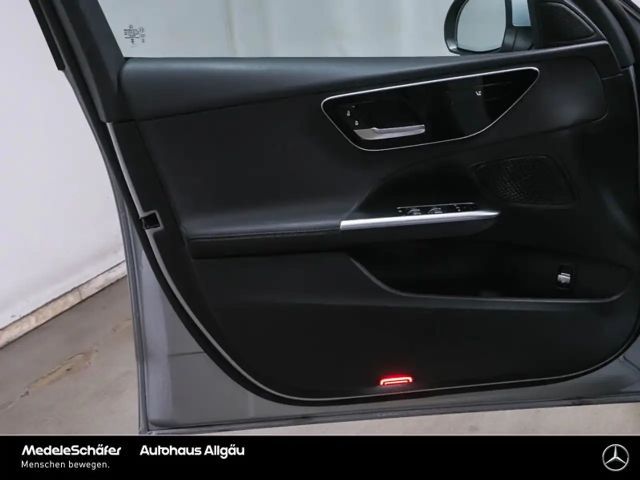 Mercedes-Benz C 180 AVANTGARDE Sedan