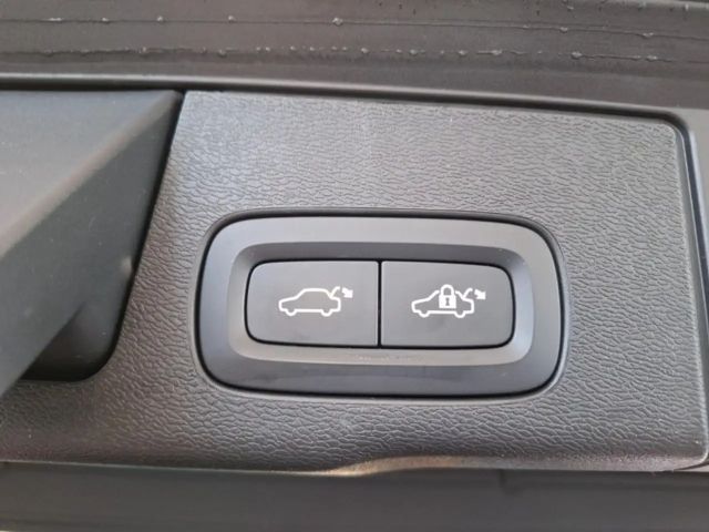 Volvo XC60 Dark Plus