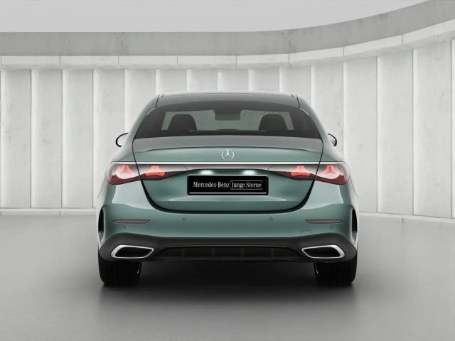 Mercedes-Benz E 200 AMG Line Sedan