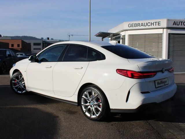 BMW 220 220i Coupé M-Sport