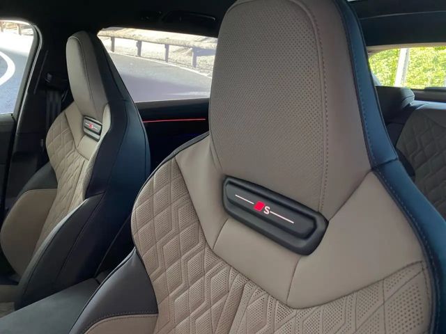 Audi A6 Avant Quattro S-Line