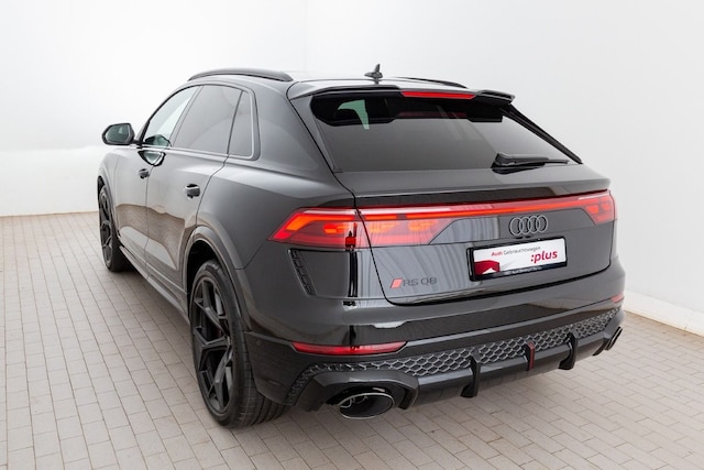 Audi RS Q8 Performance Quattro