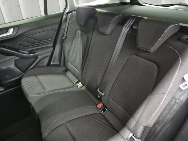 Ford Focus Titanium Wagon