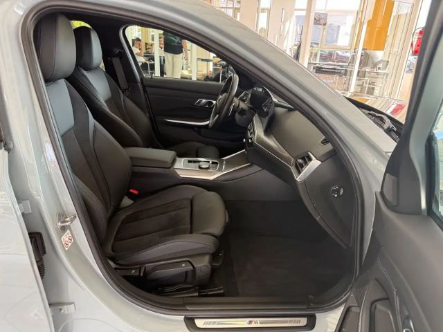 BMW 320 320e M-Sport Sedan