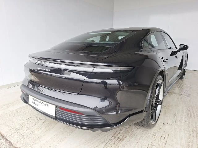 Porsche Taycan 4S