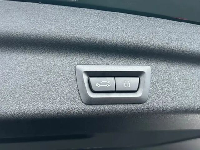 BMW 220 220d Active Tourer Luxury Line Sedan