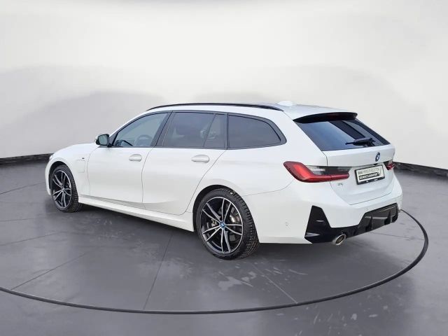BMW 330 330e M-Sport Touring