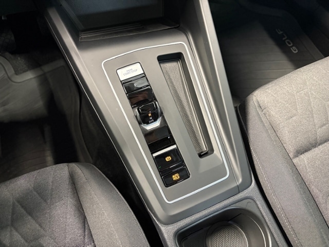 Volkswagen Golf 1.5 eTSI DSG Golf VIII Variant