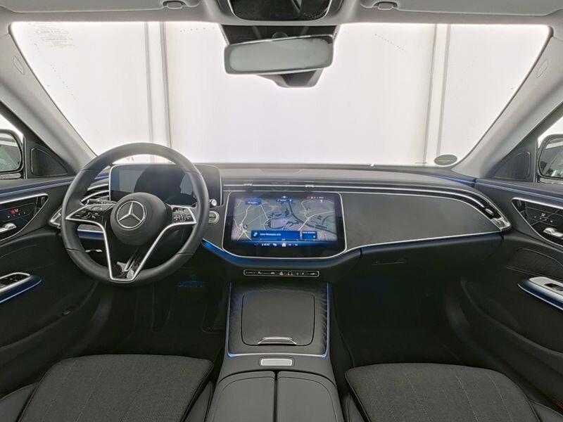 Mercedes-Benz E 200 AVANTGARDE Estate