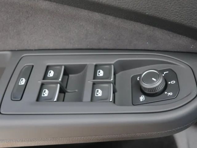 Volkswagen Golf DSG Life Variant