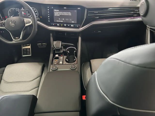 Volkswagen Touareg 4Motion R-Line